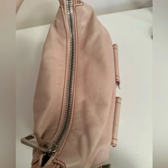 Marc Jacobs Leather Shoulder Bag in Blush Pink - Picture 5 of 15